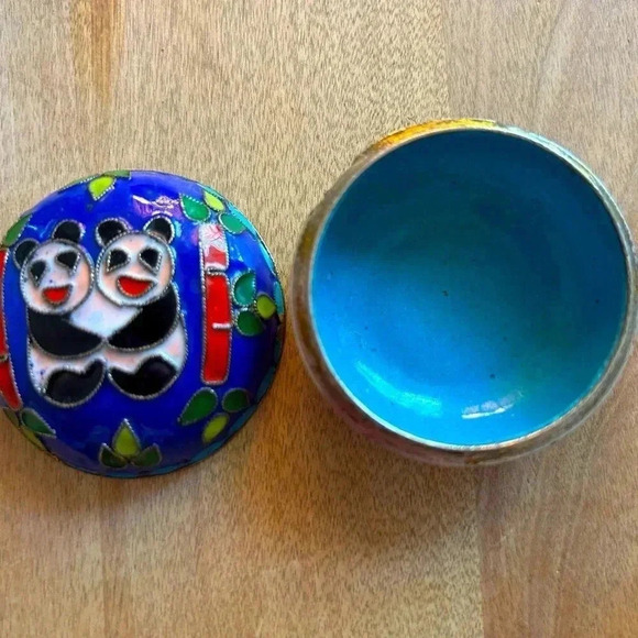 Other - Vintage cloisonier  trinket jewelry box with adorable pandas and bamboo! Taiwan